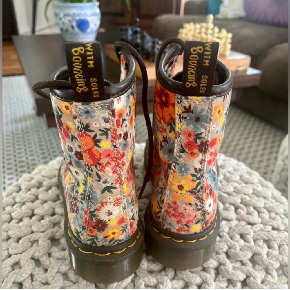 Authentic Rare Dr. Martens 1460 Floral Lace Up Boots Shoes Size US 6 Women 🥾 - Picture 4 of 7